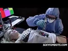 Nữ robot tái lập trình