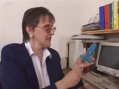 Tits lớn giáo viên trưởng thành lông thủ dâm pt1