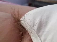 Lông dài Mu treo từ wifes pantys, vận động viên bóng bàn chân
