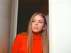 Cô gái tóc vàng peeper cần nhiều hơn nữa
