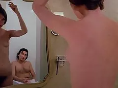 Camille keaton cảnh nude