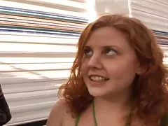 Chạy trốn redhead teen cherry được cô bush lông fucked