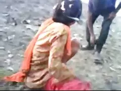 Sexy gf Ấn Độ có một fuck cứng với ngoài trời bf của cô