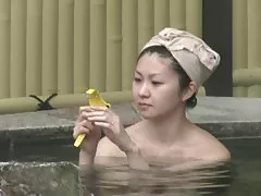 Nhật bản mùa xuân spa tự nhiên bush.