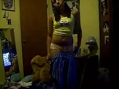 Hottie lông với niềng răng